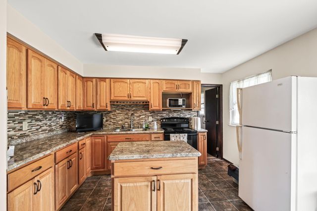 549 Forrest Lane 549 Forrest Lane, Troy, OH 45373
