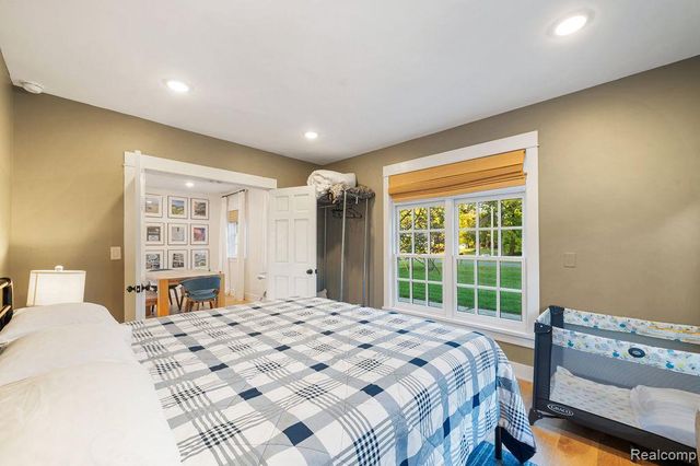 9695 Community Hall Road, Union Pier, MI 49129