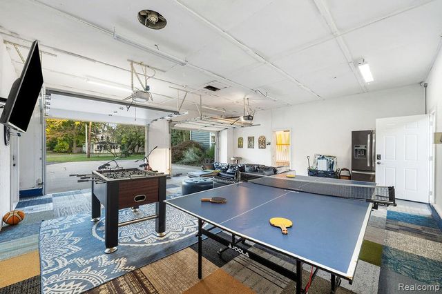 9695 Community Hall Road, Union Pier, MI 49129