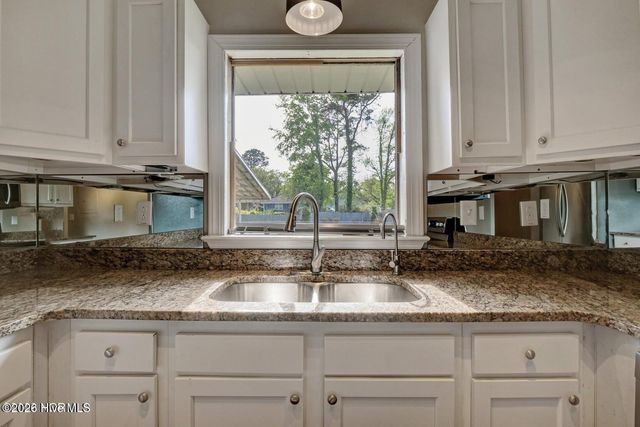 804 S 15th Street, Wilmington, NC 28401