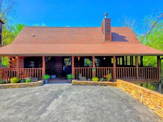 915 Deer Run Way, Sevierville, TN 37862