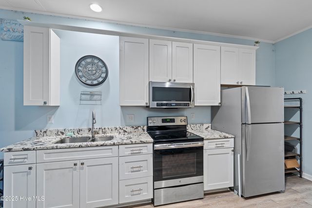 304 NE 47th Street, Oak Island, NC 28465