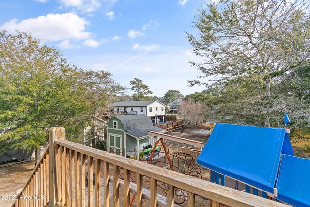 304 NE 47th Street, Oak Island, NC 28465