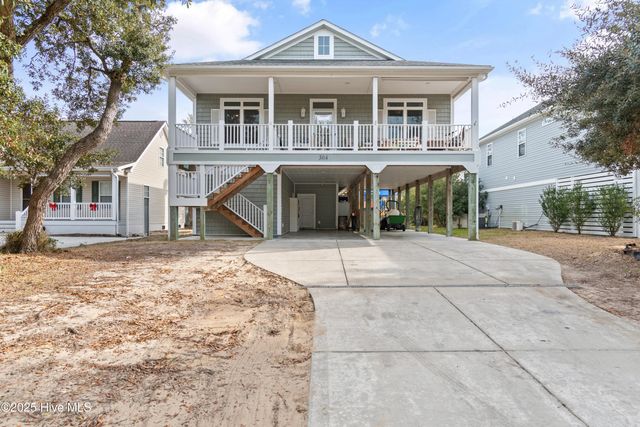304 NE 47th Street, Oak Island, NC 28465