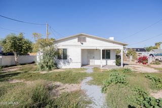 2646 E WILLETTA Street, Phoenix, AZ 85008