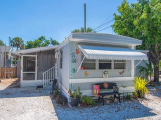 2423 NE Palm Avenue 26, Jensen Beach, FL 34957