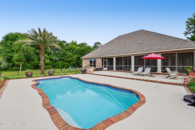6101 Olde Oakview, Ocean Springs, MS 39564