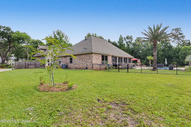 6101 Olde Oakview, Ocean Springs, MS 39564
