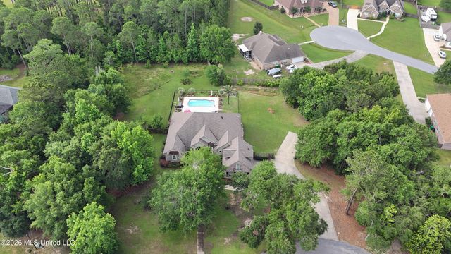 6101 Olde Oakview, Ocean Springs, MS 39564