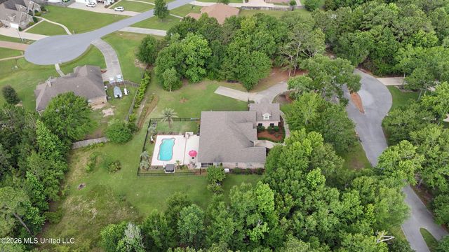 6101 Olde Oakview, Ocean Springs, MS 39564