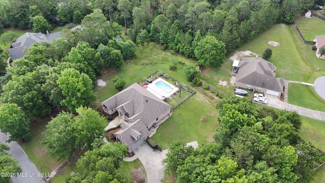 6101 Olde Oakview, Ocean Springs, MS 39564