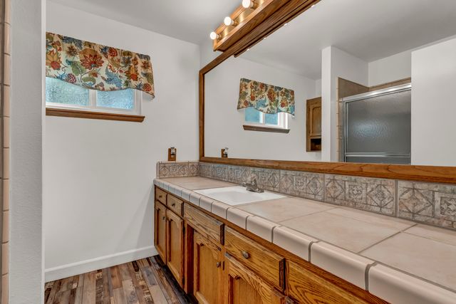 18002 320 Road, Springville, CA 93265