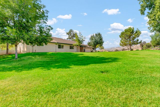 18002 320 Road, Springville, CA 93265