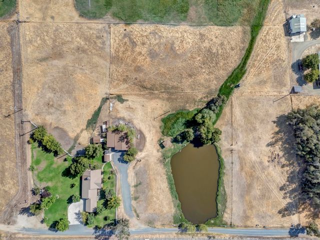 18002 320 Road, Springville, CA 93265