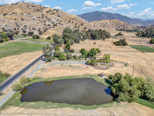 18002 320 Road, Springville, CA 93265