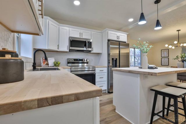 1572 Yarmouth Avenue, Cincinnati, OH 45237