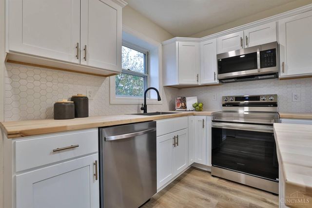 1572 Yarmouth Avenue, Cincinnati, OH 45237