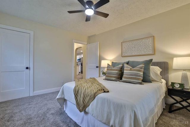 1572 Yarmouth Avenue, Cincinnati, OH 45237