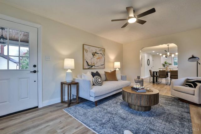 1572 Yarmouth Avenue, Cincinnati, OH 45237