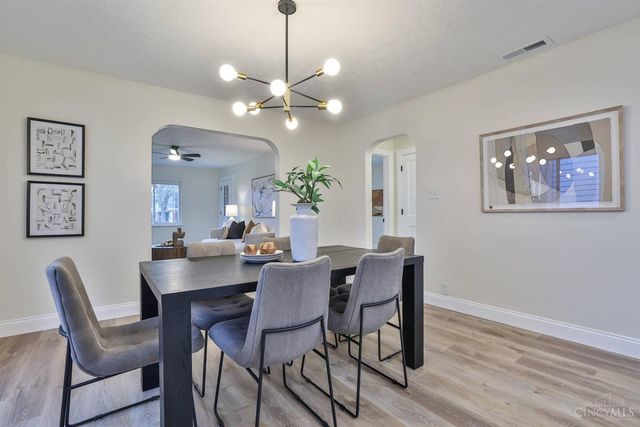 1572 Yarmouth Avenue, Cincinnati, OH 45237