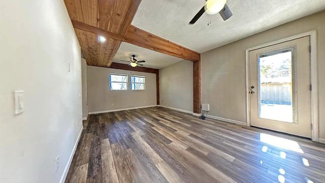 190 White Oak Circle, Point Blank, TX 77364