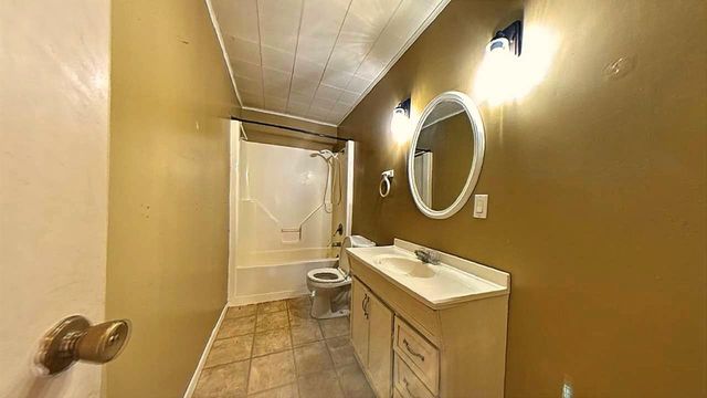 190 White Oak Circle, Point Blank, TX 77364