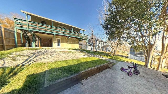 190 White Oak Circle, Point Blank, TX 77364