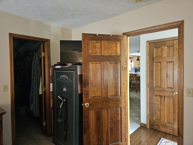2763 S Nowak Drive, La Porte, IN 46350