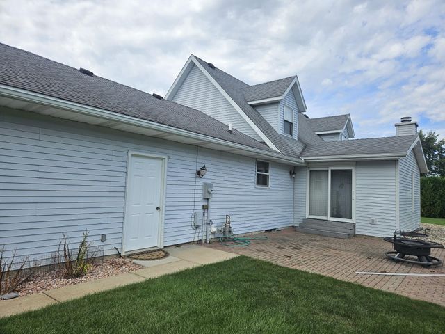 2763 S Nowak Drive, La Porte, IN 46350