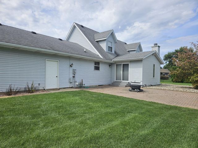 2763 S Nowak Drive, La Porte, IN 46350