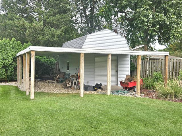 2763 S Nowak Drive, La Porte, IN 46350
