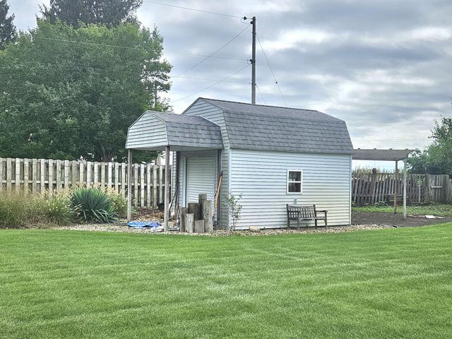 2763 S Nowak Drive, La Porte, IN 46350