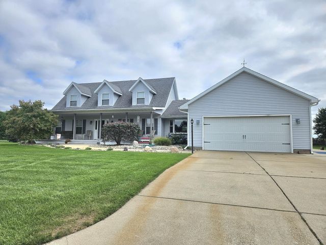 2763 S Nowak Drive, La Porte, IN 46350