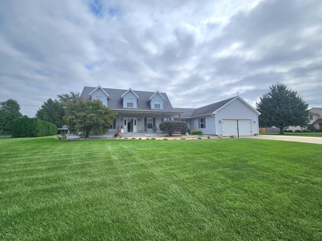 2763 S Nowak Drive, La Porte, IN 46350