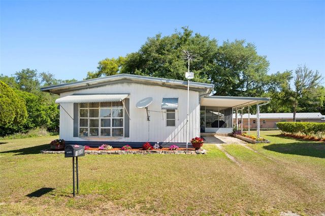 10220 WELLINGTON AVENUE, Dade City, FL 33525