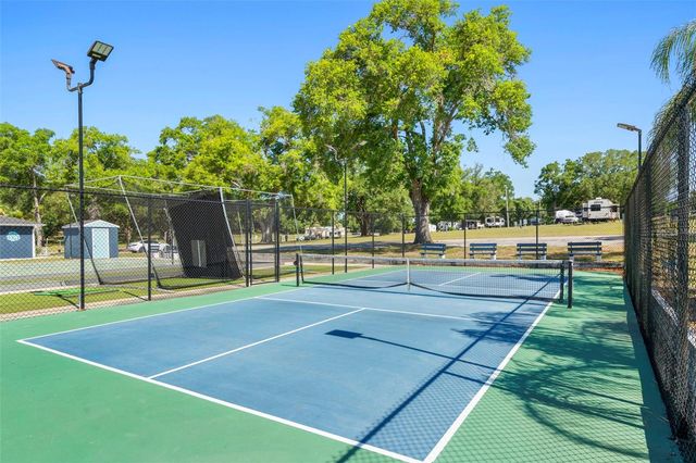 10220 WELLINGTON AVENUE, Dade City, FL 33525