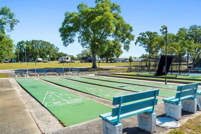 10220 WELLINGTON AVENUE, Dade City, FL 33525