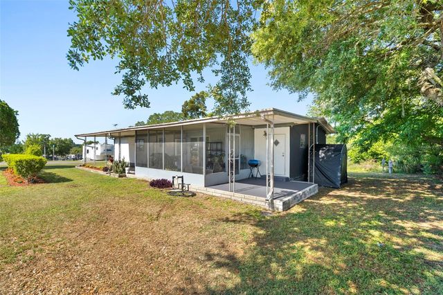 10220 WELLINGTON AVENUE, Dade City, FL 33525