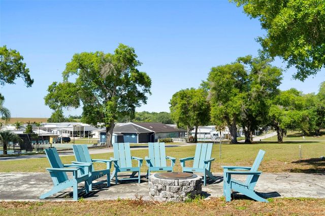 10220 WELLINGTON AVENUE, Dade City, FL 33525