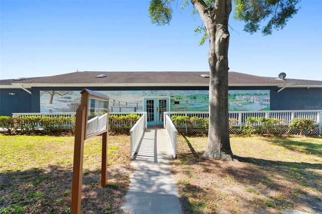 10220 WELLINGTON AVENUE, Dade City, FL 33525