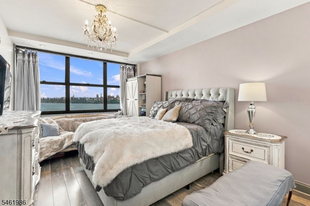 Image 11 of property listing at 7002 Kennedy Blvd 18B, Guttenberg Town, NJ 07093