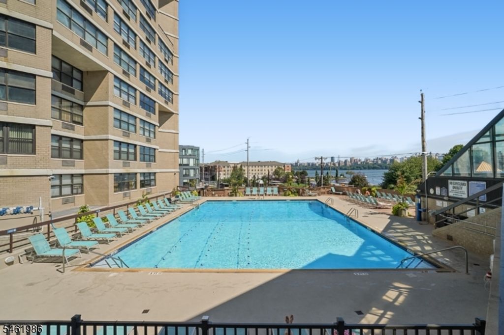 Image 16 of property listing at 7002 Kennedy Blvd 18B, Guttenberg Town, NJ 07093