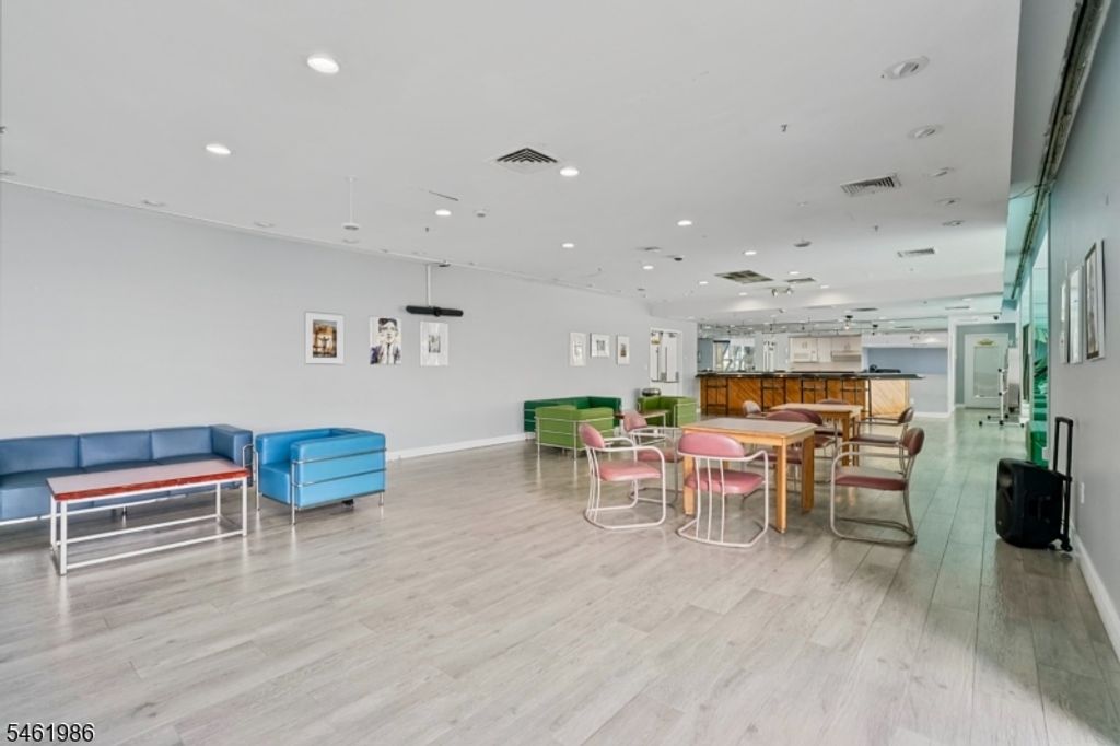 Image 22 of property listing at 7002 Kennedy Blvd 18B, Guttenberg Town, NJ 07093
