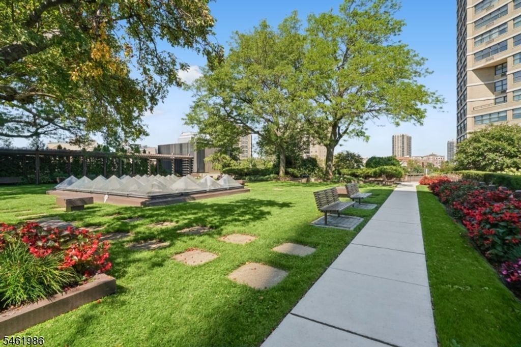 Image 24 of property listing at 7002 Kennedy Blvd 18B, Guttenberg Town, NJ 07093