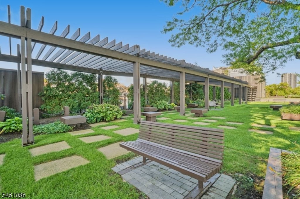 Image 25 of property listing at 7002 Kennedy Blvd 18B, Guttenberg Town, NJ 07093