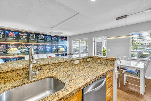 156 E Grantham E 156, Deerfield Beach, FL 33442