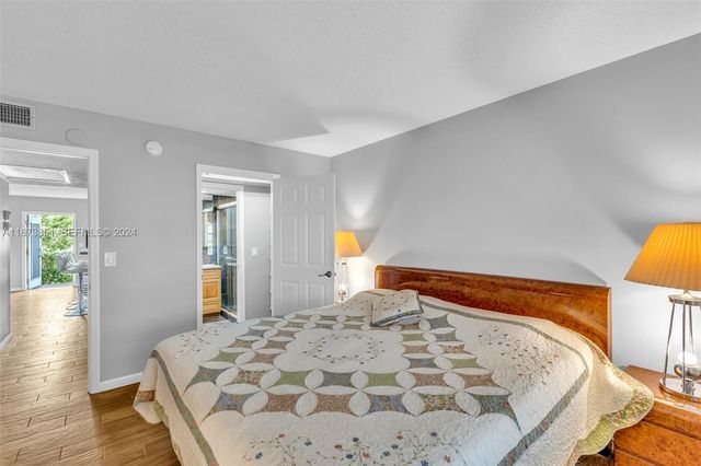156 E Grantham E 156, Deerfield Beach, FL 33442