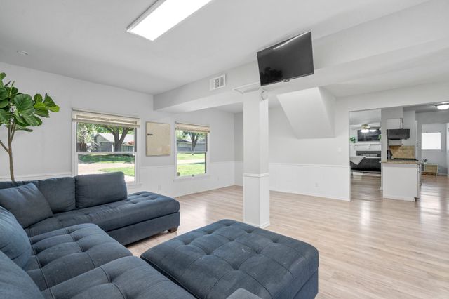 517 Worcester Way, Richardson, TX 75080