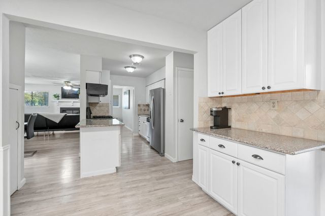 517 Worcester Way, Richardson, TX 75080