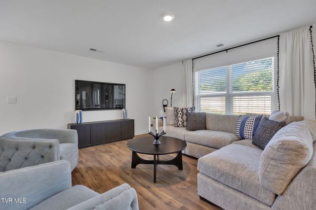 1170 Aspen Terrace, Greeneville, TN 37745